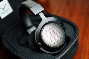 هدفون Beyerdynamic T1 از برند بیرداینامیک